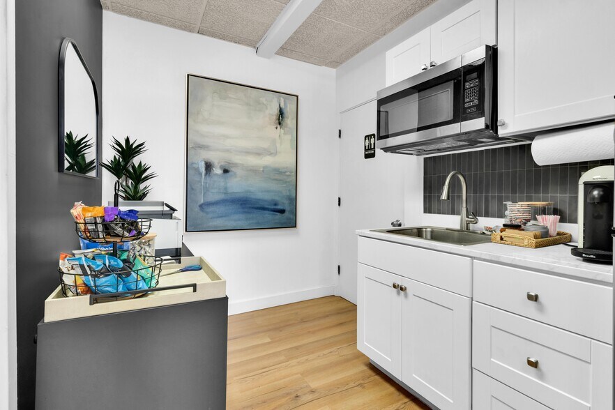 More Photos Of 1237 Camino Del Mar, Del Mar Office Residential For Sale