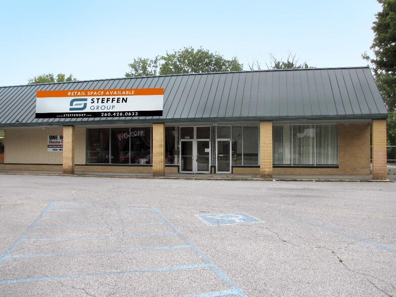 More Photos Of 2509-2519 Albany St, Beech Grove Storefront For Lease