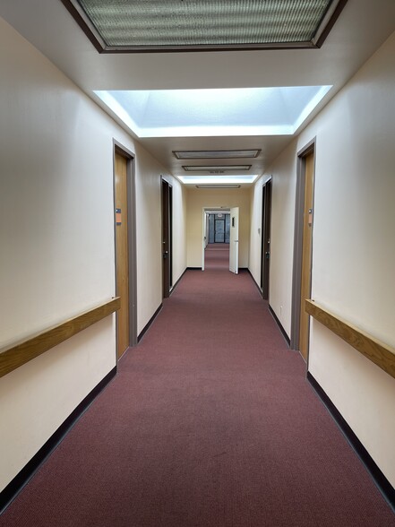 More Photos Of 913-941 S Atlantic Blvd, Monterey Park Office For Lease