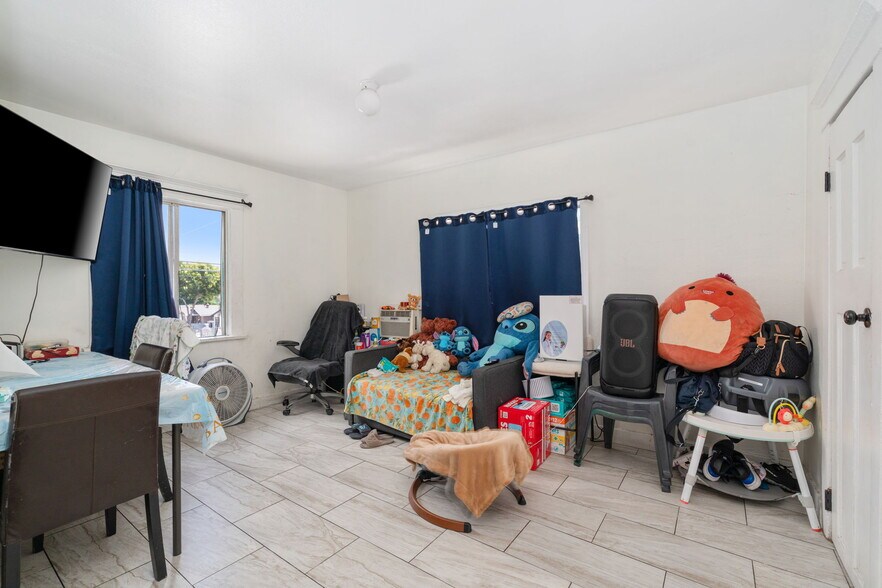 More Photos Of 801 N Marianna Ave, Los Angeles Storefront Retail Office For Sale