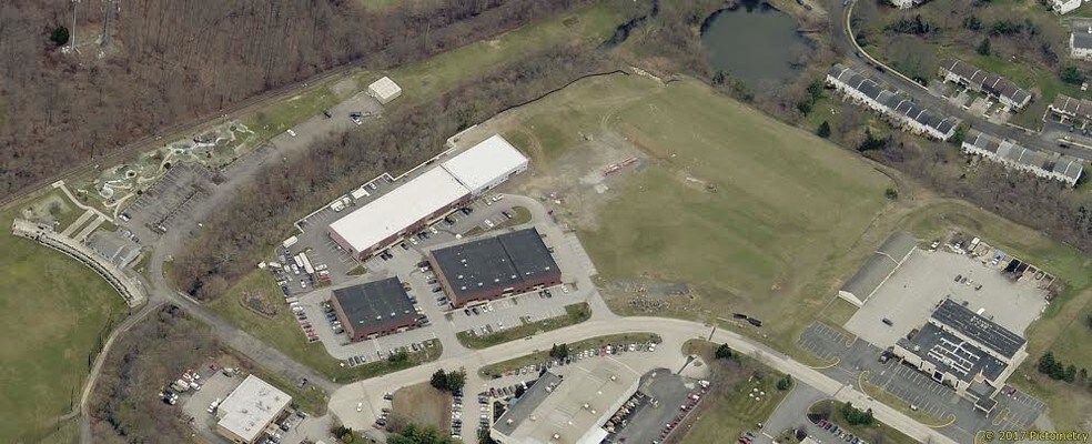 More Photos Of 13 Hagerty Blvd, West Chester Light Distribution For Lease
