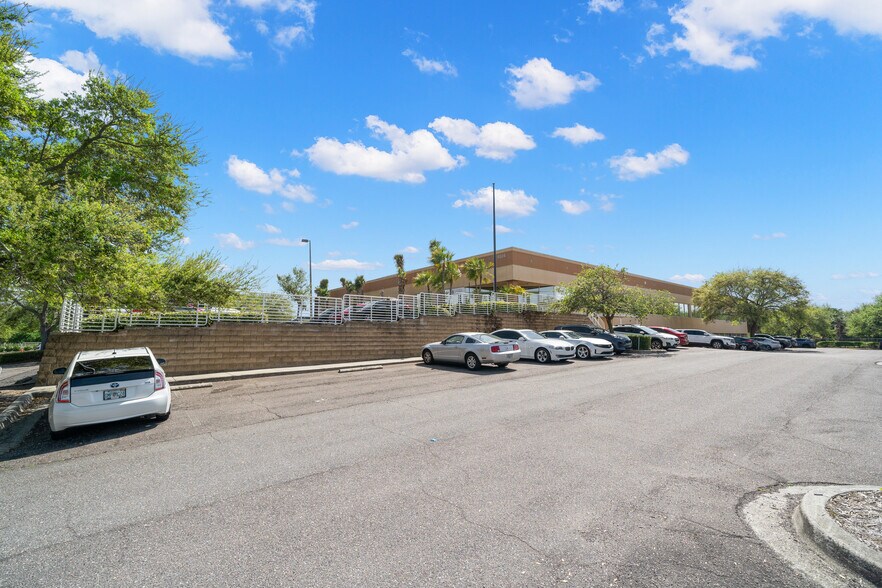 More Photos Of 5524 W Cypress St, Tampa Office For Sale