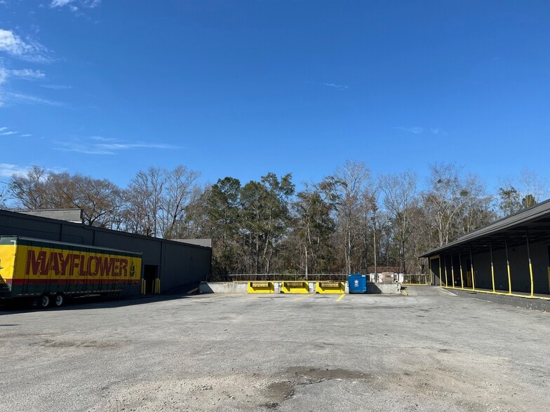 More Photos Of 1902 Staley Ave, Savannah Industrial For Lease