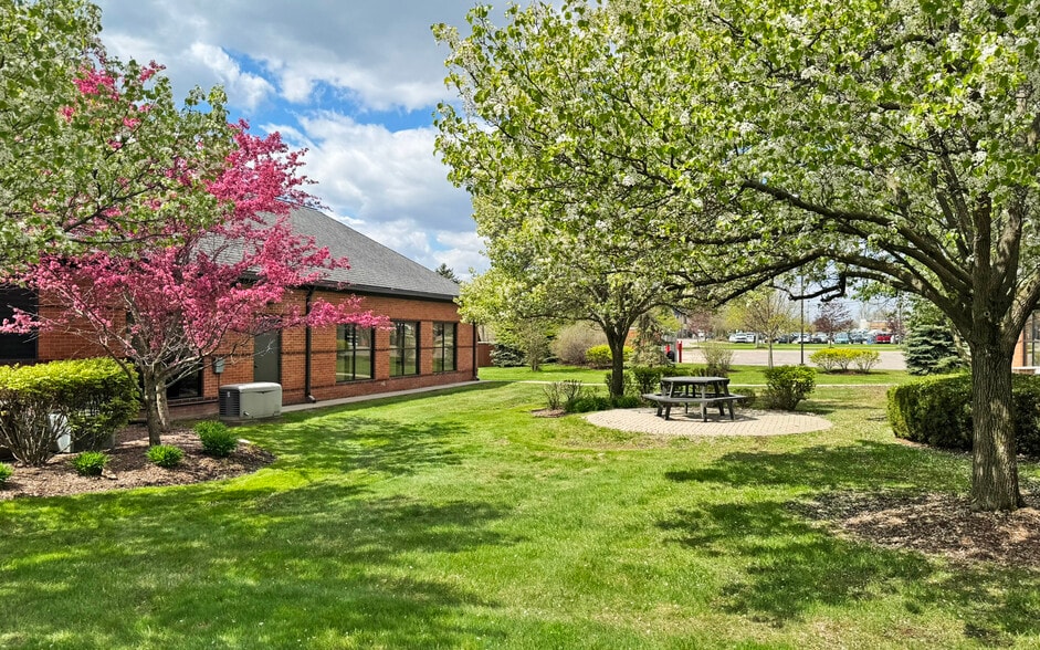 More Photos Of 35050-35054 23 Mile Rd, New Baltimore Medical For Lease