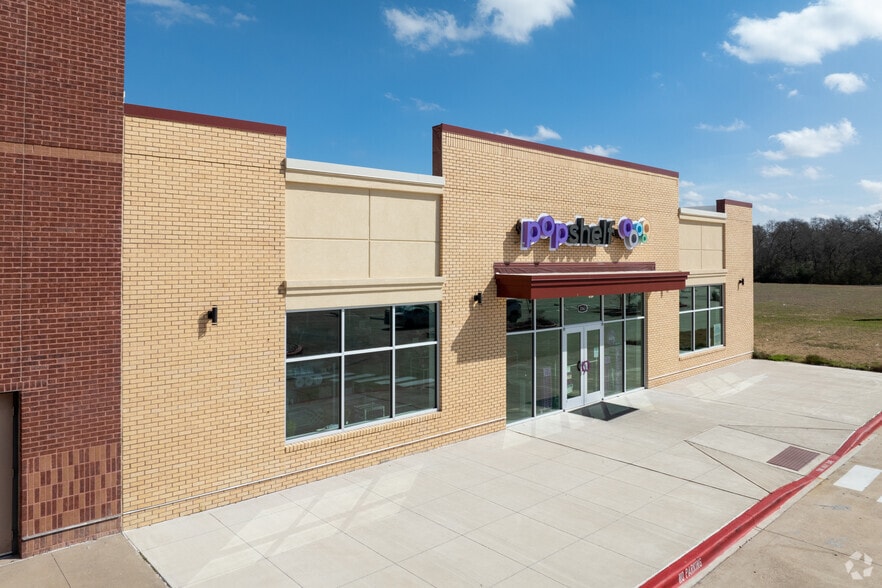 More Photos Of 3163 Wildflower dr, Bryan General Retail For Sale