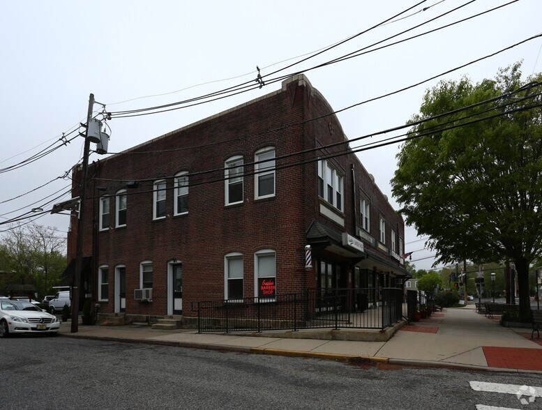 More Photos Of 600 Main St, Riverton Office For Sale