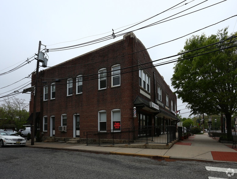 More Photos Of 600 Main St, Riverton Office For Sale