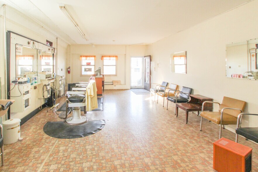 More Photos Of 756 Main St, Tatamy Medical For Lease