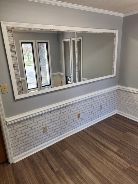 More Photos Of 411 Western Blvd, Jacksonville Medical For Lease