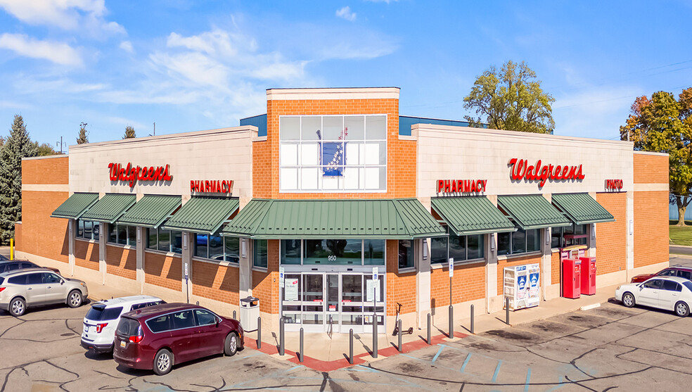 Primary Photo Of 950 S Centerville Rd, Sturgis Drugstore For Sale