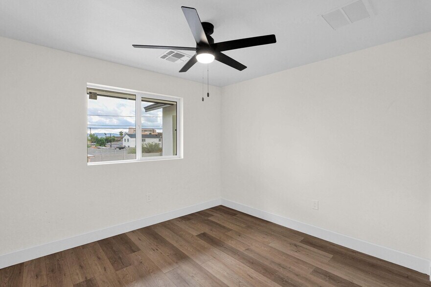 More Photos Of 410 W Hadley St, Phoenix Apartments For Sale