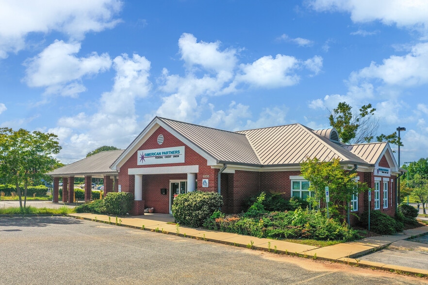 More Photos Of 4636 W Market St, Greensboro Bank For Sale