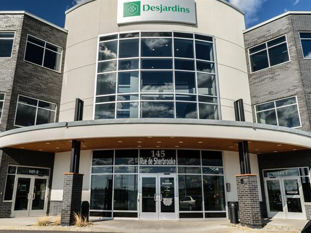 Primary Photo Of 145 Rue De Sherbrooke, Cowansville Office For Lease