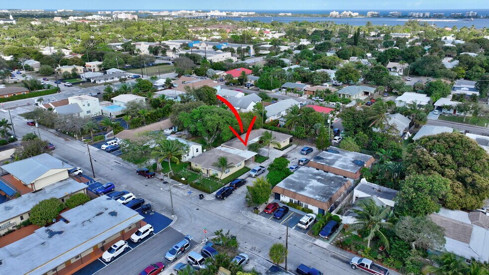 More Photos Of 832 S J St, Lake Worth Beach Multifamily For Sale