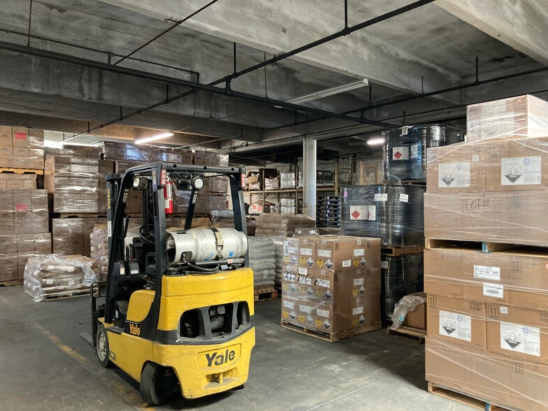 More Photos Of 529-545 Raymond Blvd, Newark Warehouse For Sale