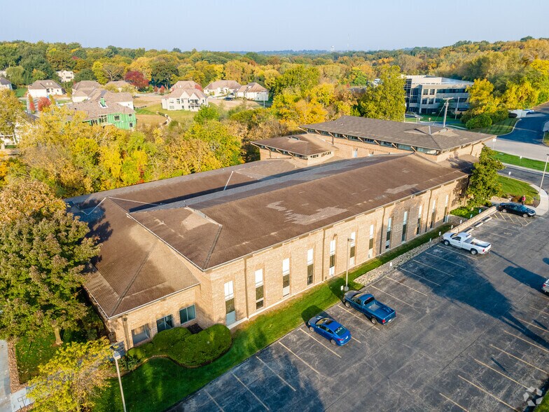 More Photos Of 8900 State Line Rd, Leawood Medical For Sale