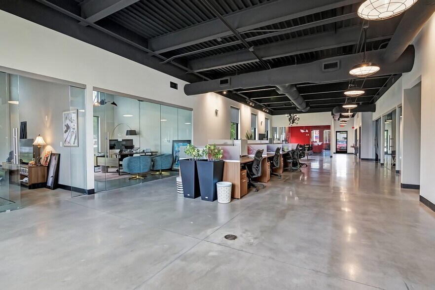 More Photos Of 311 N Cumberland Ave, Ocoee Office For Sale