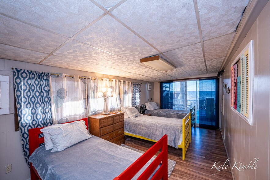 More Photos Of 104 W Houghton Lake Dr, Prudenville Hotel For Sale