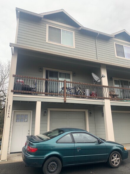 More Photos Of 2544 SE 141st Ave, Portland Apartments For Sale