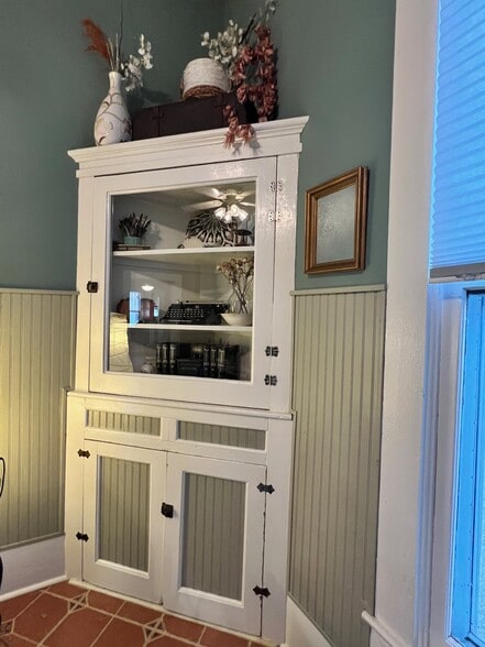 More Photos Of 306 N Austin St, Comanche Office For Sale