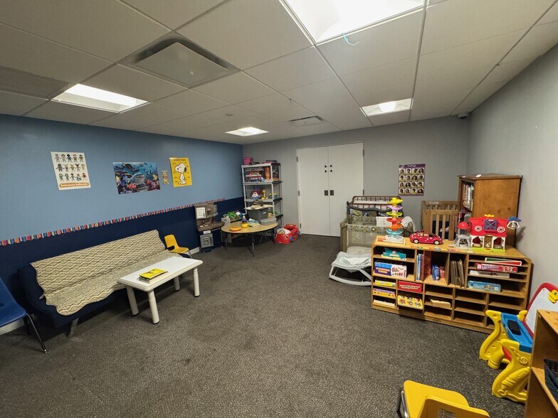 More Photos Of 6205 Storer Ave, Cleveland Medical For Sale