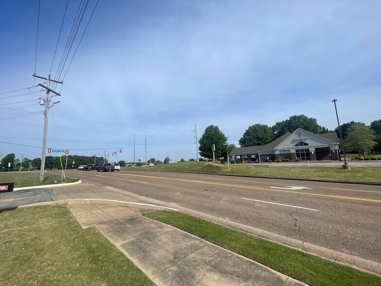 More Photos Of 5 Channing Way, Jackson Bank For Sale