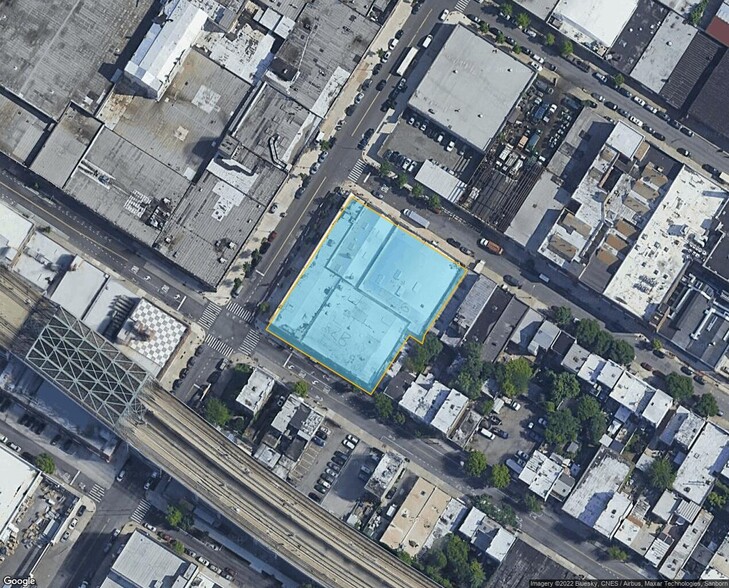 Primary Photo Of 69 2nd Ave, Brooklyn Land For Lease