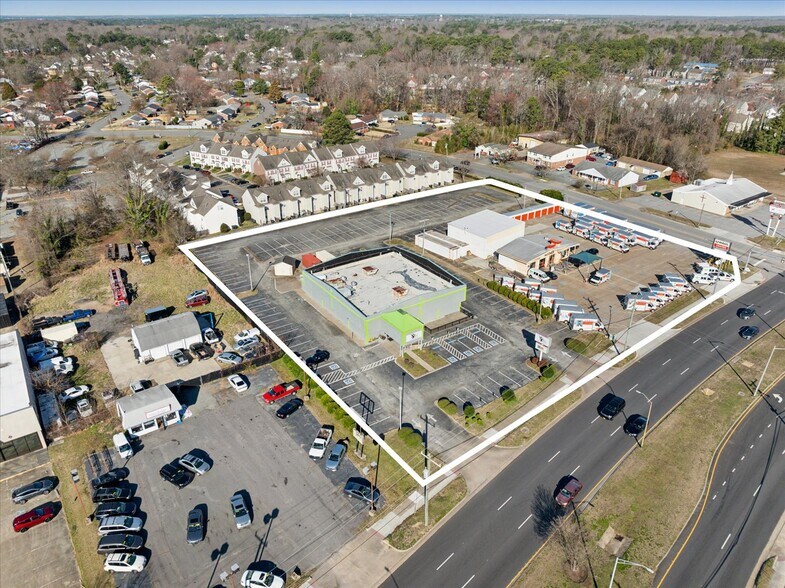 More Photos Of 14859 Warwick Blvd, Newport News Restaurant For Lease