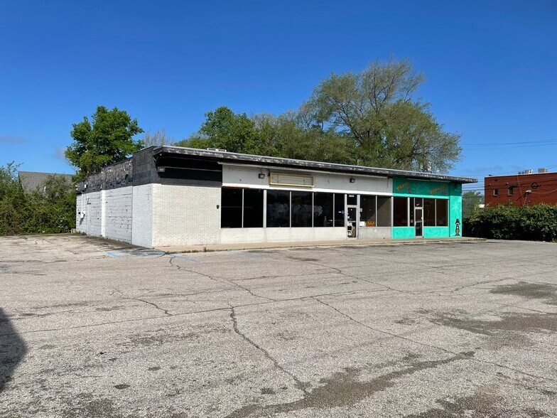 More Photos Of 4102 N Keystone Ave, Indianapolis Freestanding For Lease