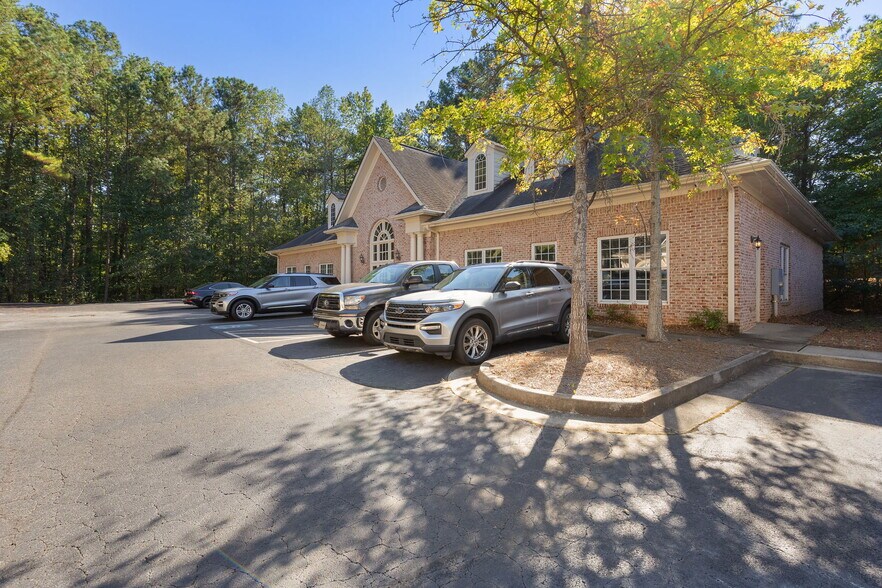 More Photos Of 3500 Duluth Park Ln, Duluth Office For Sale