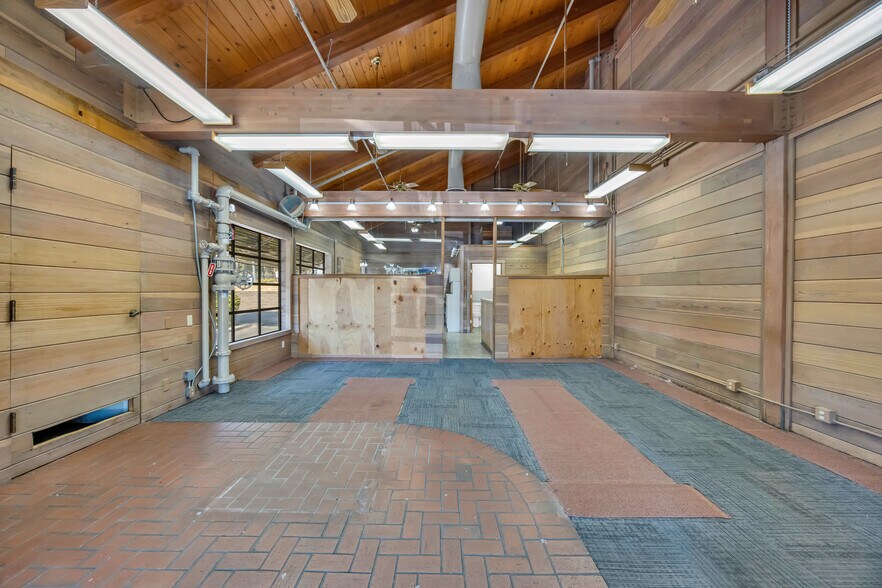 More Photos Of 1035-1043 Sutton Way, Grass Valley Office For Sale