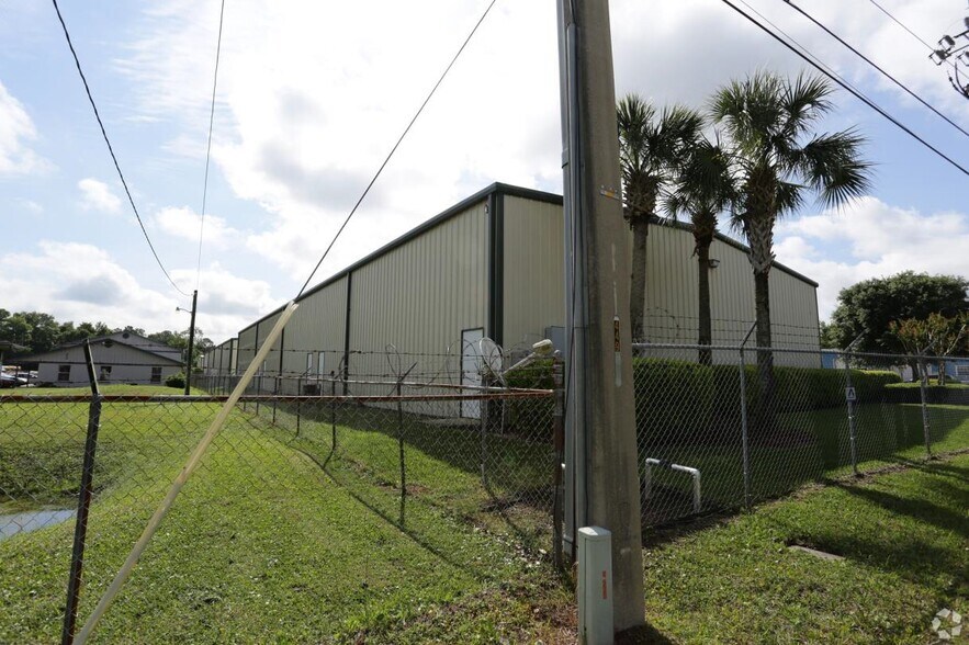 More Photos Of 445 Tresca Rd, Jacksonville Warehouse For Sale