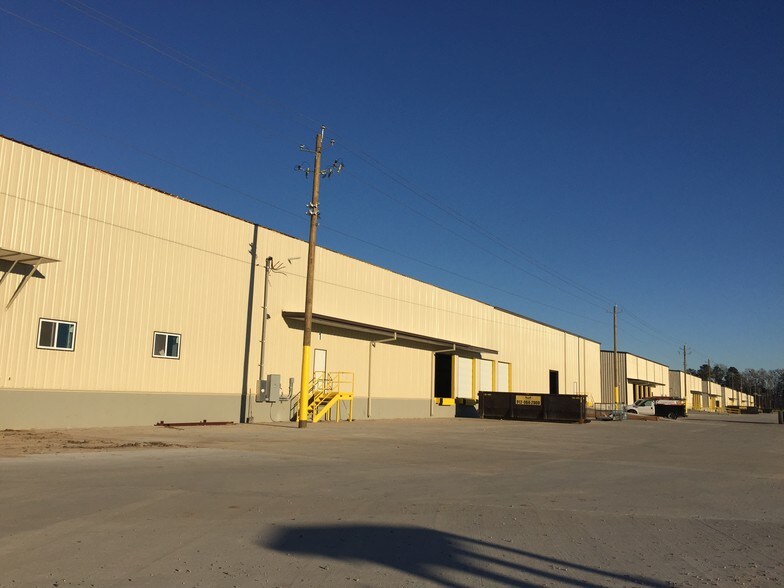 More Photos Of 5240-5250 Old Louisville Rd, Pooler Unknown For Lease