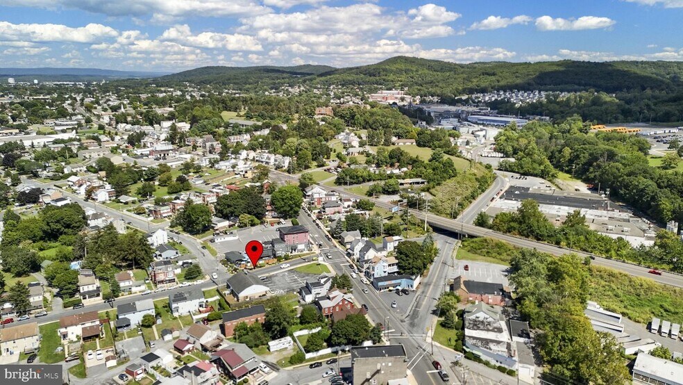 More Photos Of 5 Spring Valley Rd, Reading Restaurant For Sale