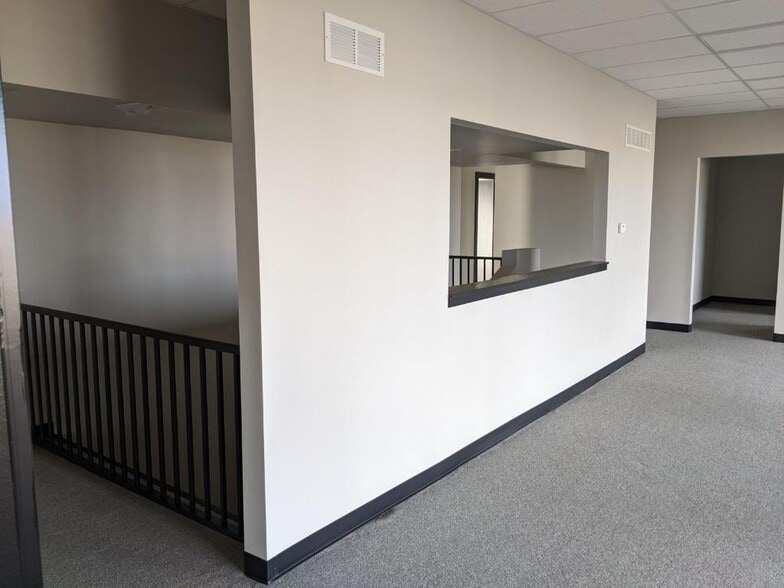 More Photos Of 1708 Prairie View Rd, Platte City Medical For Lease