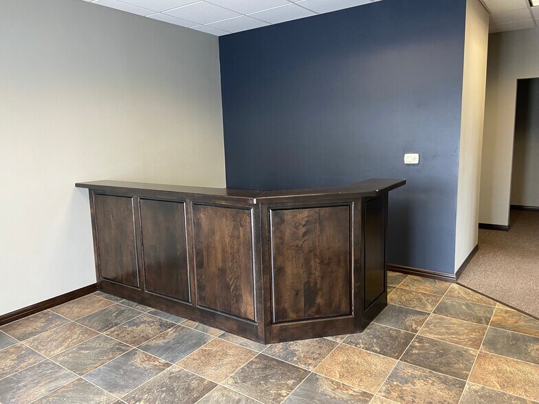 More Photos Of 1255 Scheuring Rd, De Pere Office For Lease