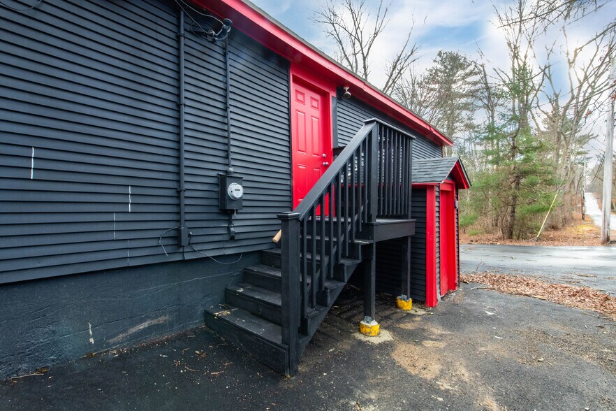 More Photos Of 120 Danielson Pike, Foster Freestanding For Sale