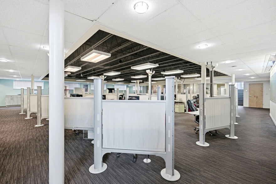 More Photos Of 555 S 300 E, Salt Lake City Office For Sale