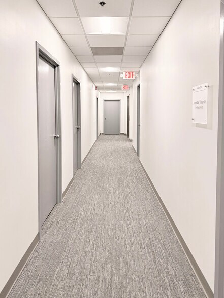 More Photos Of 720 Osterman Ave, Deerfield Medical For Lease