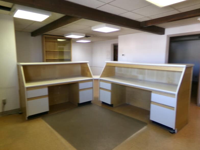 More Photos Of 1616 W 2nd St, Rock Springs Industrial For Lease