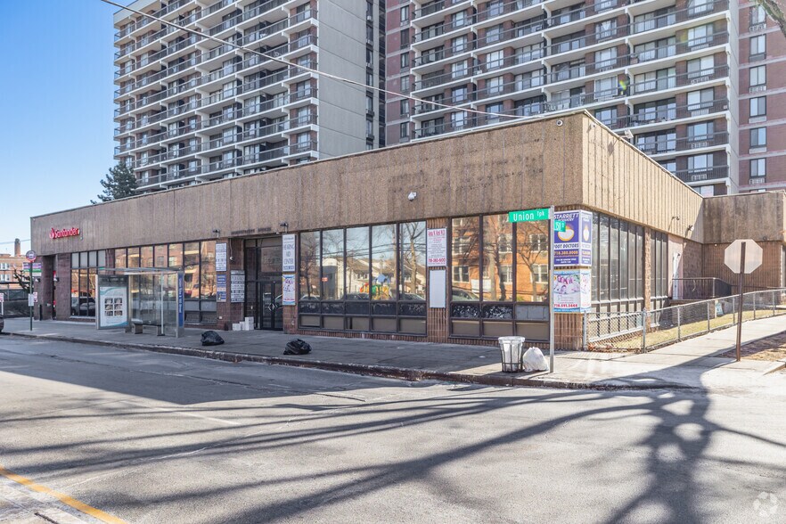 More Photos Of 150-28 Union Tpke, Flushing Office For Lease