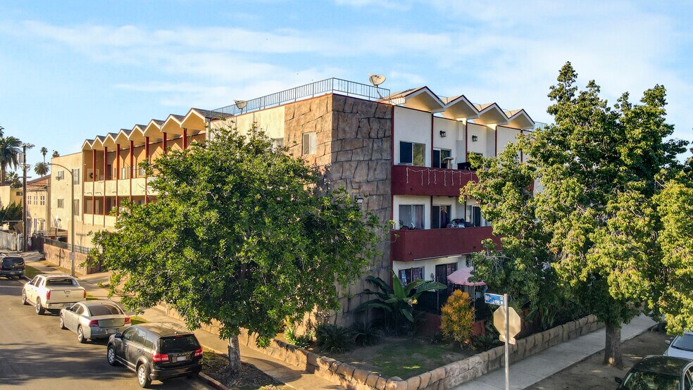 Primary Photo Of 2405 W 18th St, Los Angeles Apartments For Sale