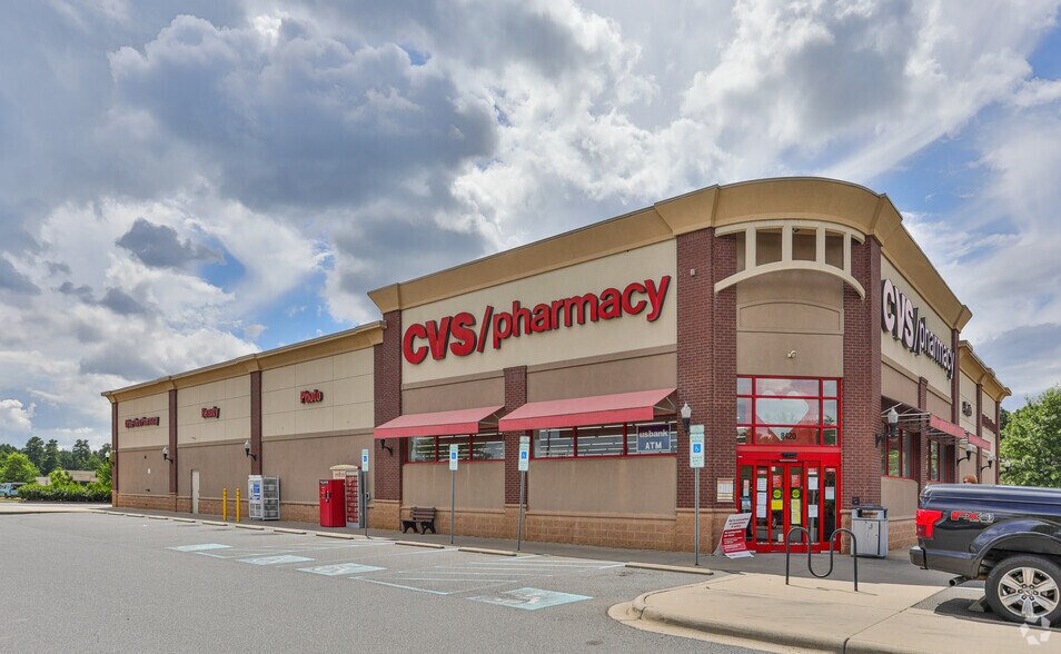 More Photos Of 8420 Steele Creek Rd, Charlotte Drugstore For Sale