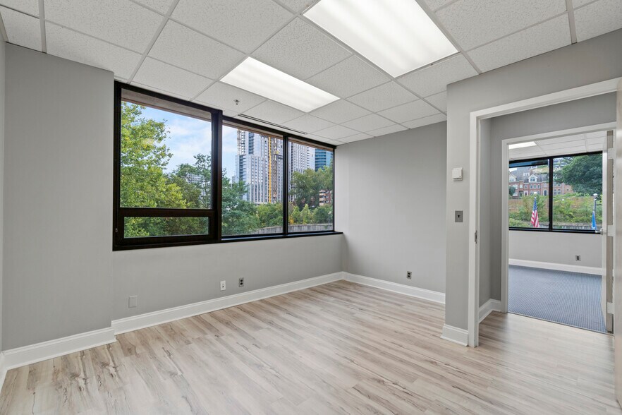 More Photos Of 1501 Langston Blvd, Arlington Office For Sale