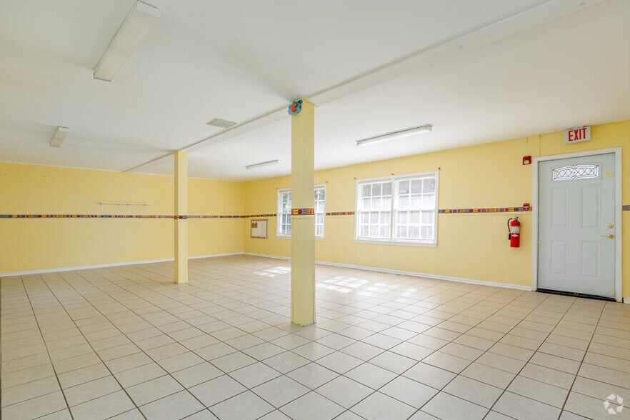 More Photos Of 2107 Mcafee Rd, Decatur Schools For Sale