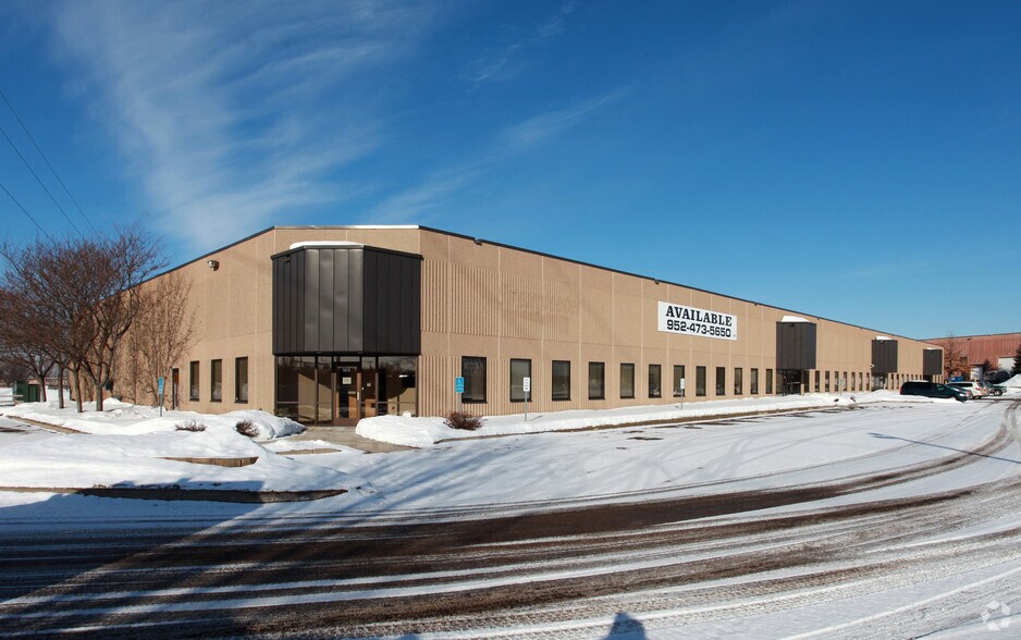More Photos Of 101-117 Osborne Rd NE, Fridley Manufacturing For Lease