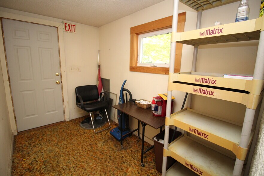 More Photos Of 107 Water Street, Farmington Office For Sale