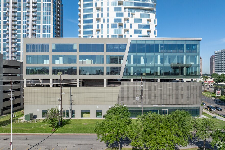 More Photos Of 4411 San Felipe St, Houston Office For Lease