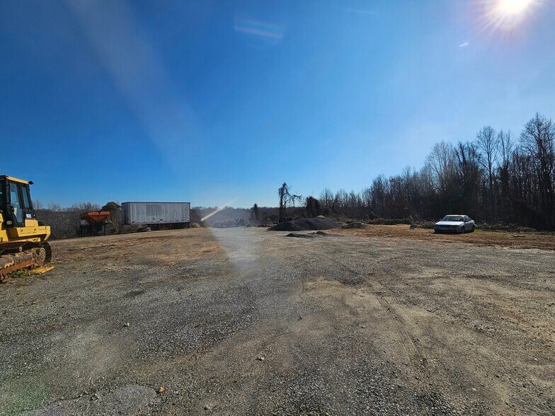 More Photos Of 2690 Old Richmond Road, Danville Office For Sale
