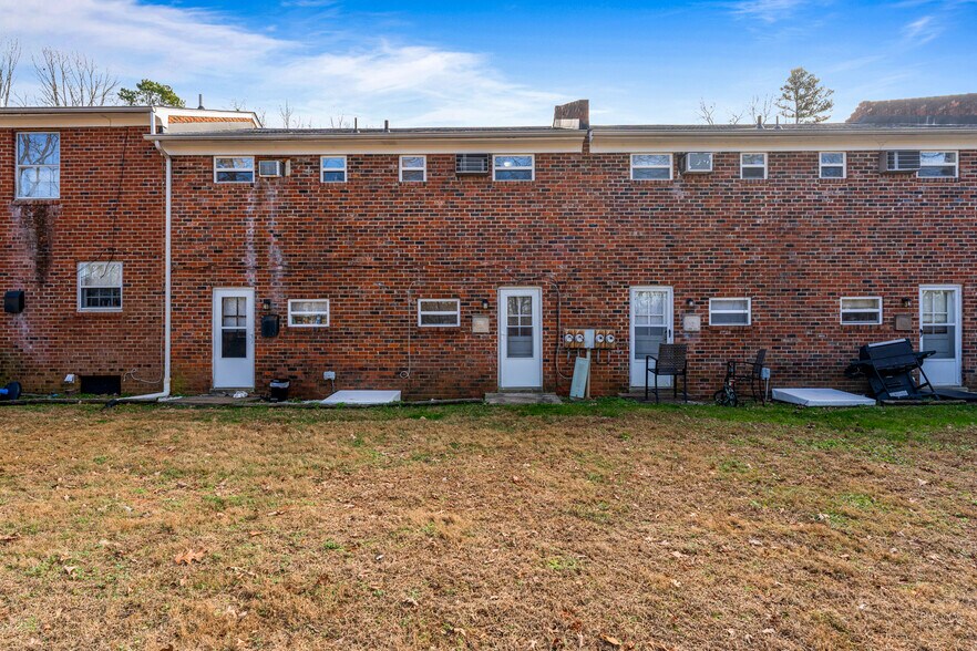 More Photos Of 3600 Old Buckingham Rd, Powhatan Apartments For Sale